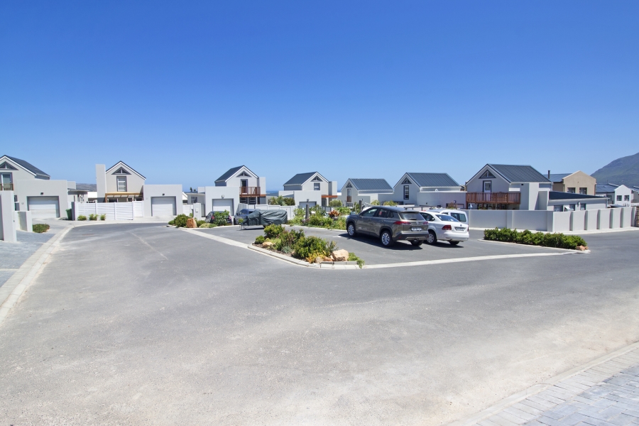 To Let 2 Bedroom Property for Rent in Capri Western Cape